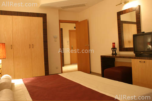 Majestic Hotel & Residence 18